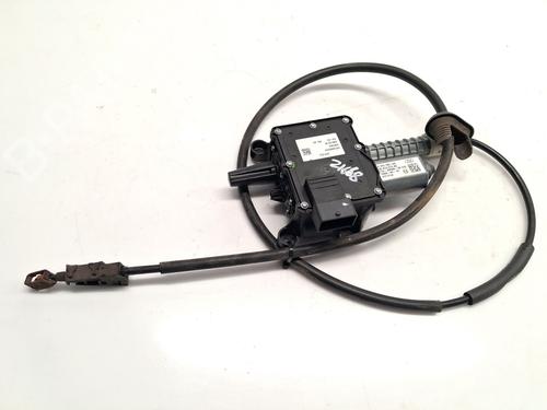 Used Electric handbrake CITROËN C4 Grand Picasso I (UA_) 1.6 HDi (109 hp) 32095898