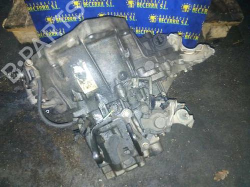 Used Gearbox NISSAN PRIMERA Hatchback (P12) 2.2 Di (126 hp) 8436620