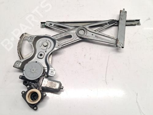 Vindusheismekanisme venstre foran TOYOTA YARIS (_P9_) 1.4 D-4D (NLP90_, NLP90R) (90 hp) 31065571