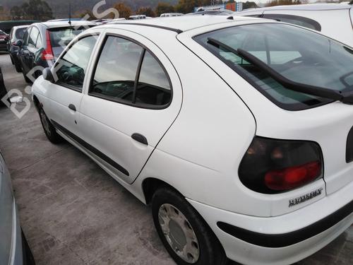 Engine control unit (ECU) RENAULT MEGANE I (BA0/1_)  | BP8471944M57 