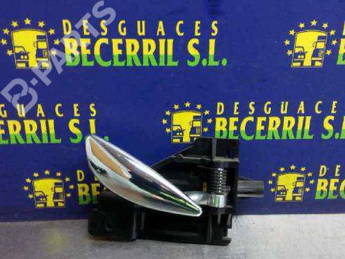 Used Front right interior door handle Front right interior door handle ROVER 25 I Hatchback (RF) 1.4 16V (103 hp) 9264582 9264582