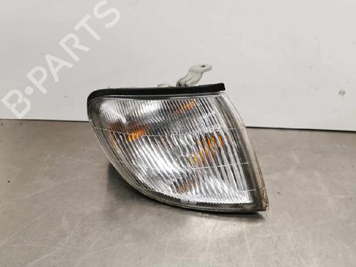 Used Right front indicator HYUNDAI H-1 / STAREX Bus (A1) 2.5 TD 4WD (99 hp) 8463449
