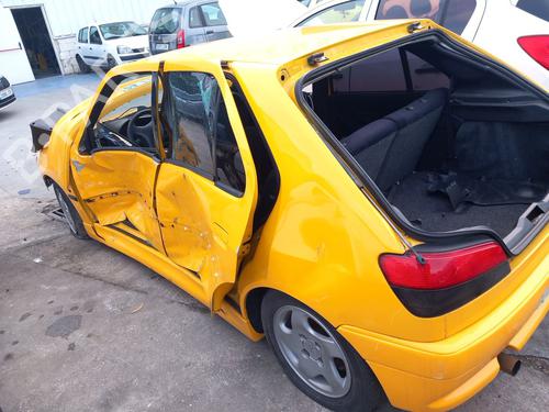 Left headlight PEUGEOT 306 Hatchback (7A, 7C, N3, N5) 2.0 HDI 90 | BP32426246C28 