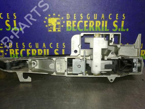 Front right exterior door handle PEUGEOT 407 SW (6E_, 6D_) 2.0 HDi 135 | BP8437070C129 