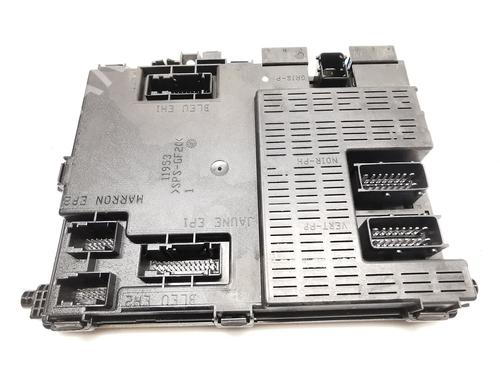 Used Fuse box Fuse box CITROËN XSARA (N1) 1.6 16V (109 hp) 33739550 33739550