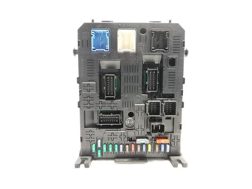 Used Fuse box Fuse box 36049733 36049733