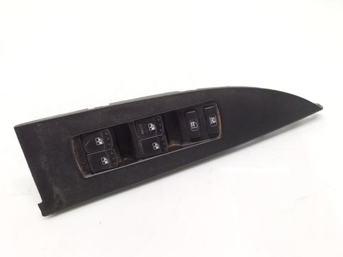 Używane Przełącznik szyby przedniej lewej SSANGYONG ACTYON I 2.0 Xdi (141 hp) 31147675