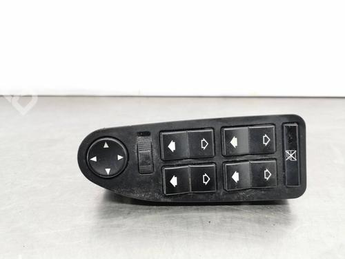 Used Left front window switch Left front window switch BMW 5 (E39) 528 i (193 hp) 8473759 8473759