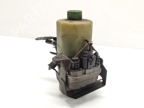 Używane Pompa wspomagania kierownicy VW POLO IV (9N_, 9A_) 1.2 (60 hp) 30761884