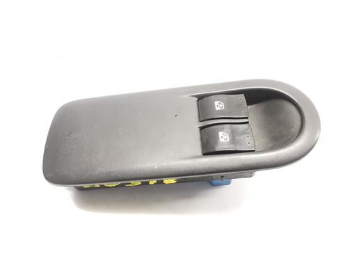 Used Left front window switch Left front window switch RENAULT MEGANE II (BM0/1_, CM0/1_) 1.5 dCi (BM1F, CM1F) (86 hp) 36140254 36140254