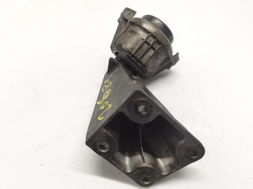 Used Engine mount Engine mount BMW 3 (E90) 320 d (163 hp) 36696141 36696141