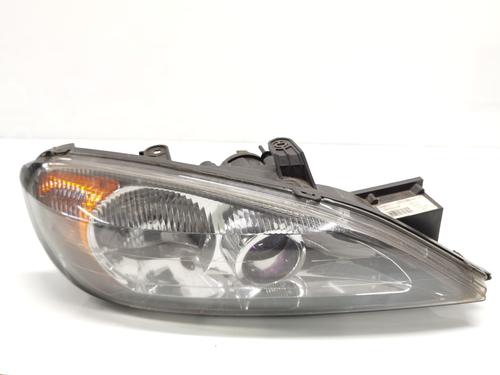 Used Right headlight NISSAN PRIMERA Hatchback (P11) 2.0 TD (90 hp) 26123747