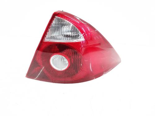 Used Right taillight FORD MONDEO III Saloon (B4Y) 2.0 16V (146 hp) 29967775