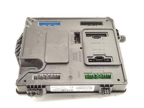 Used Fuse box RENAULT MEGANE III Grandtour (KZ0/1) [2008-2016]  31356151