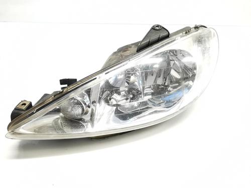 Scheinwerfer links für PEUGEOT 206 Hatchback (2A/C) 1.4 HDi eco 70 (68 hp) 26320573