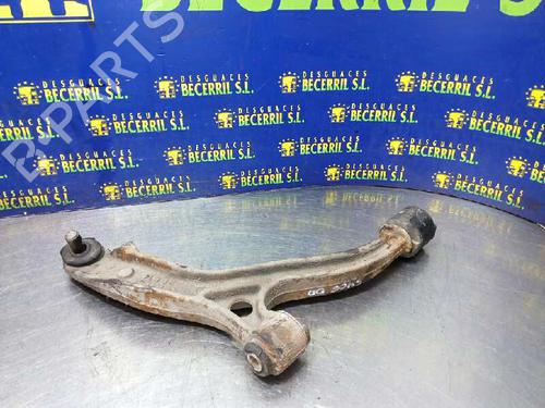 Used Right front suspension arm CHRYSLER VOYAGER / GRAND VOYAGER III (GS_, NS_) [1992-2001]  16534423