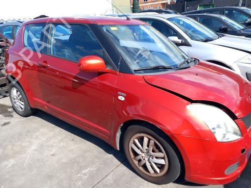 Brugte SUZUKI SWIFT III (MZ, EZ) 1.3 DDiS (RS413D) (75 hp) 4239888