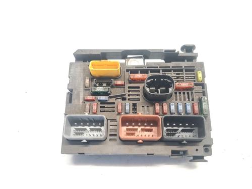 Used Fuse box Fuse box 36987349 36987349