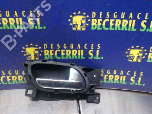 Used Rear left interior door handle Rear left interior door handle PEUGEOT 407 (6D_) 2.0 HDi 135 (6DRHRH, 6DRHRE, 6DRHRG, 6DRHRJ) (136 hp) 8435858 8435858