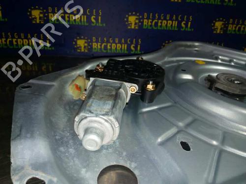 Used Left front window motor HYUNDAI ELANTRA III Saloon (XD) 1.6 (105 hp) 13748497
