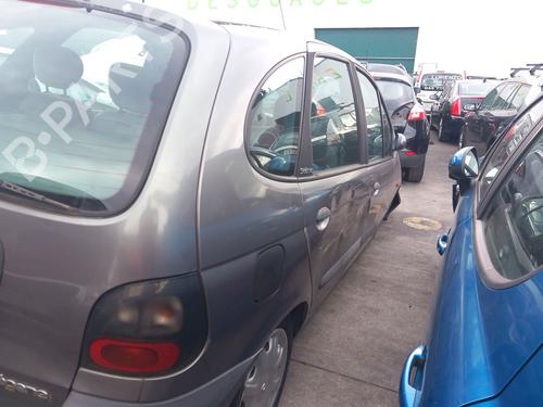 Faro izquierdo RENAULT SCÉNIC I MPV (JA0/1_, FA0_) 1.4 16V (JA0D, JA1H, Ja0W, JA10) | BP30684047C28 