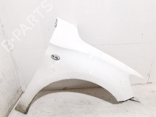 Used Right front fenders Right front fenders 37271474 37271474