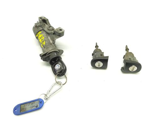 Modulo electronico VW GOLF IV (1J1) 1.6 16V (105 hp) 30539486