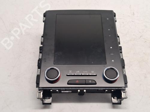 Used Display monitor Display monitor RENAULT MEGANE IV Grandtour (K9A/M/N_) 1.3 TCe 140 (K9NB) (140 hp) 40297960 40297960