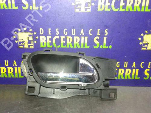 Puxador interior frente direito PEUGEOT 407 SW (6E_, 6D_) 2.0 HDi 135 (136 hp) 100127386