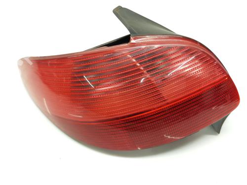 Used Left taillight PEUGEOT 206 Hatchback (2A/C) 1.9 D (69 hp) 30289102
