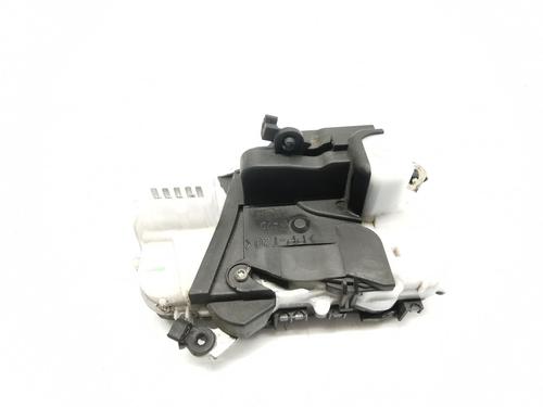 Serratura anteriore destra Serratura anteriore destra PEUGEOT 607 (9D, 9U) 2.7 HDi 24V (204 hp) 35986295 35986295