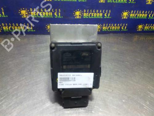 Used ABS pump FORD FOCUS I (DAW, DBW) 2.0 16V (131 hp) 8440305