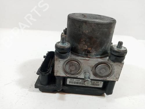 Used ABS pump NISSAN MICRA III (K12) [2002-2010]  8476028
