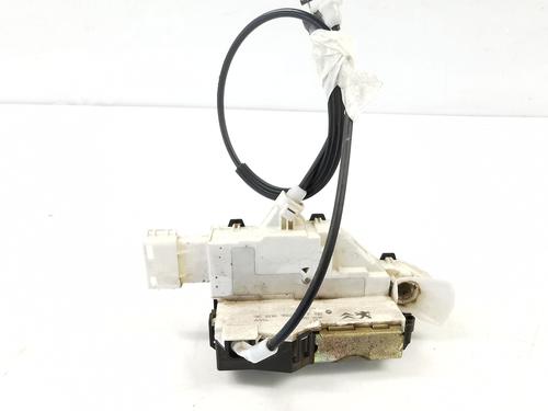 Vergrendeling links voor Vergrendeling links voor PEUGEOT 407 SW (6E_, 6D_) 2.0 HDi 135 (136 hp) 37090235 37090235