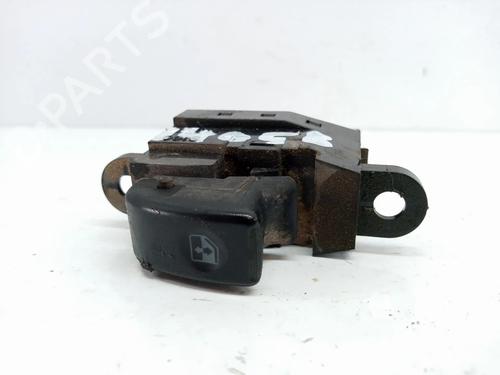 Used Right front window switch HYUNDAI H-1 / STAREX Bus (A1) [1997-2025]  9266491