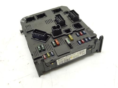 Used Fuse box Fuse box 39494415 39494415