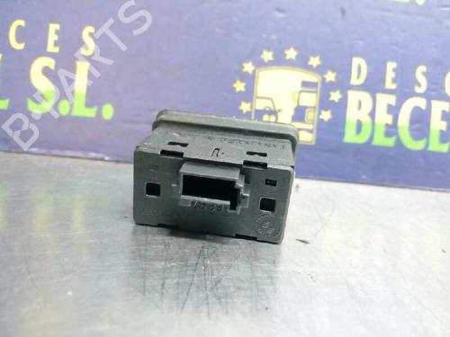 Right rear window switch BMW 5 (E39) 520 i | BP8445716I28