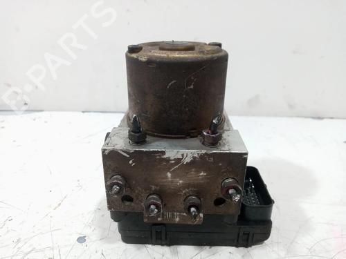 Used ABS pump HYUNDAI TRAJET (FO) 2.0 CRDi (113 hp) 9518528