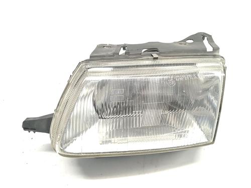 Used Left headlight CITROËN SAXO (S0, S1) 1.5 D (57 hp) 31310705
