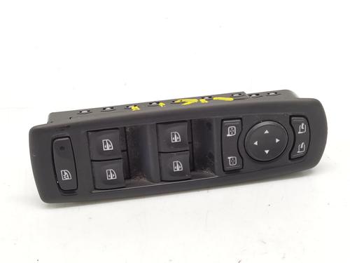 Used Left front window switch RENAULT LAGUNA III (BT0/1) 1.5 dCi (BT00, BT0A, BT0T, BT1J) (110 hp) 31189870