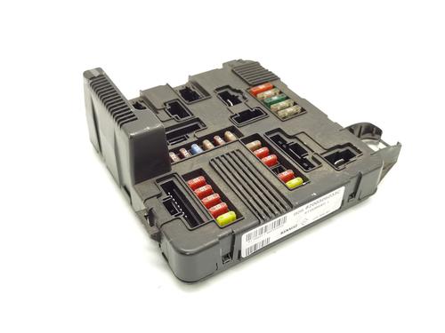 Zekeringkast RENAULT MEGANE II (BM0/1_, CM0/1_) 1.5 dCi (BM02, BM13, BM2A, CM02, CM13) (101 hp) 29574158