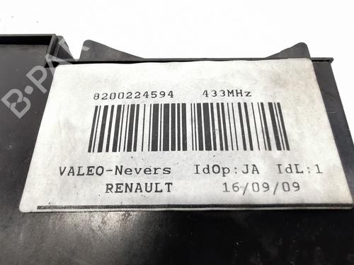 Card reader RENAULT LAGUNA II (BG0/1_) 1.9 dCI (BG0E) | BP29115683E4 