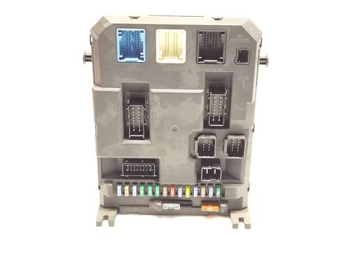 fuse-box-peugeot-207-wa_-wc_-2006-2007-2008-2009-2010-2011-2012-2013-2014-2015-31942976 main image