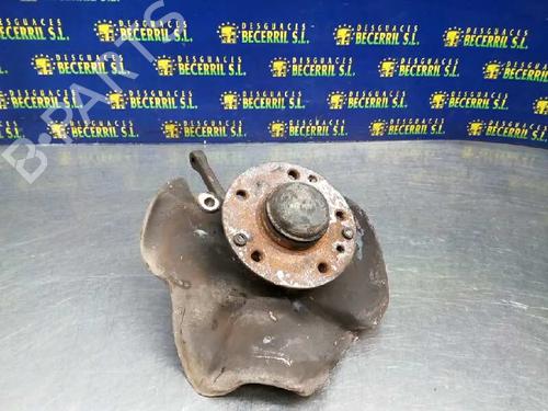 Used Right front steering knuckle MERCEDES-BENZ 190 (W201) [1982-1993]  8448296