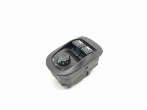 Used Left front window switch Left front window switch PEUGEOT 206 Hatchback (2A/C) 2.0 HDI 90 (90 hp) 9125226 9125226