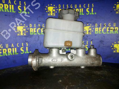 Brake master cylinder HYUNDAI SANTA FÉ II (CM) | BP8425298M77