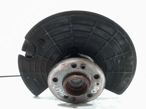 Used Right front steering knuckle MERCEDES-BENZ M-CLASS (W163) [1998-2005]  9699439