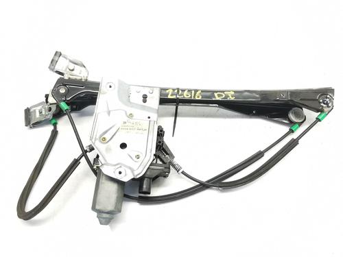 Elevador vidro frente esquerdo Elevador vidro frente esquerdo VW POLO (6N2) 1.4 16V (75 hp) 36768580 36768580