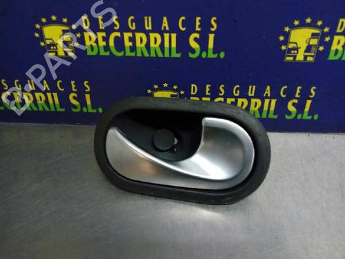 Used Front right interior door handle Front right interior door handle RENAULT MEGANE II Saloon (LM0/1_) 1.6 (113 hp) 8445265 8445265