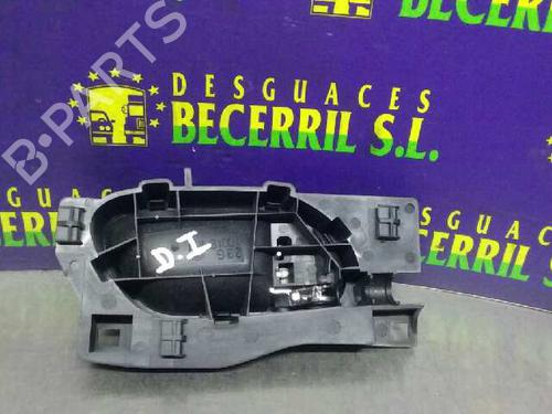 Front left interior door handle PEUGEOT 407 (6D_) 2.0 (6DRFNB, 6DRFNE) | BP8435705I13 